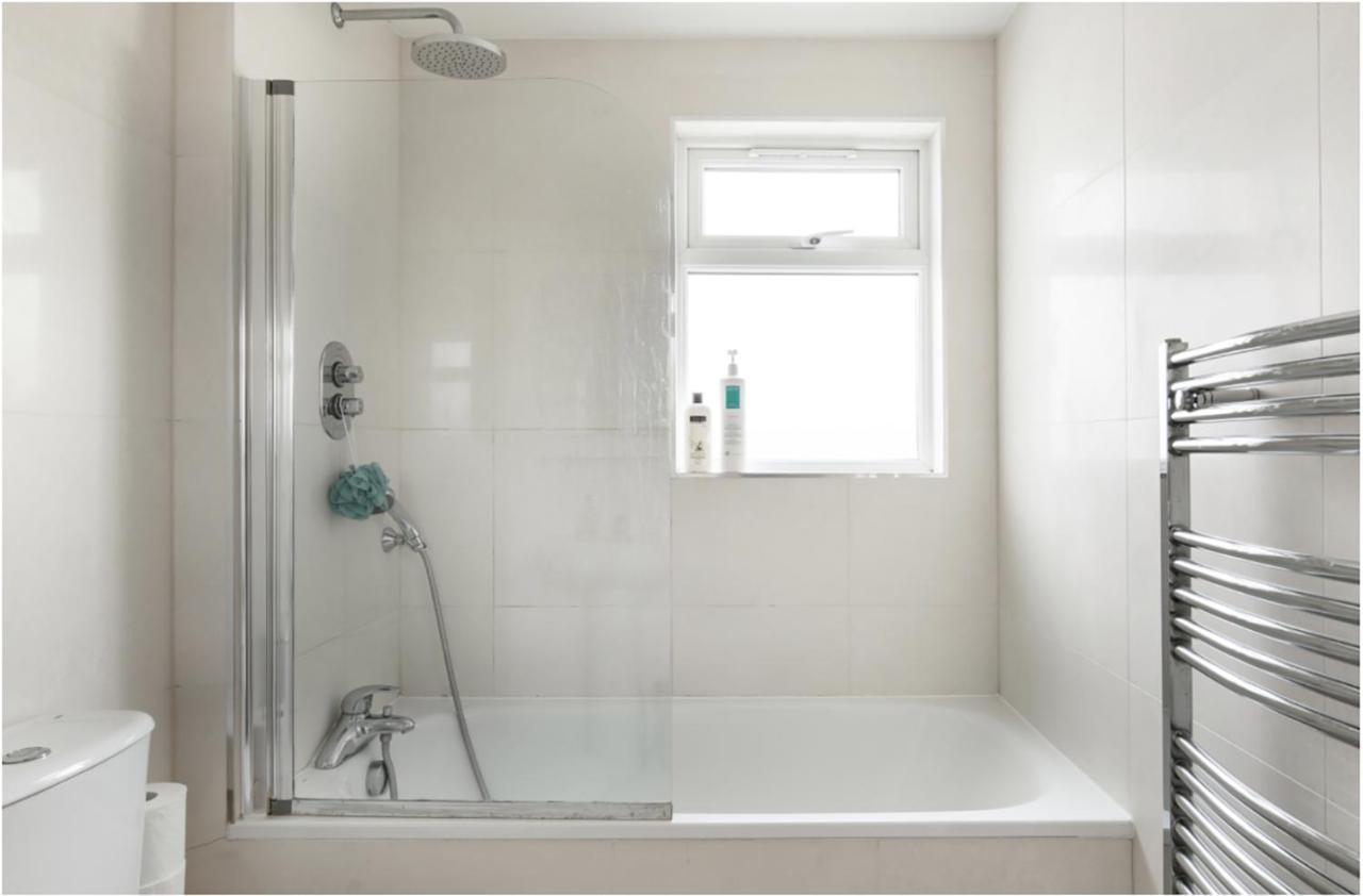 Fabulous East Finchley Apartment ลอนดอน ภายนอก รูปภาพ