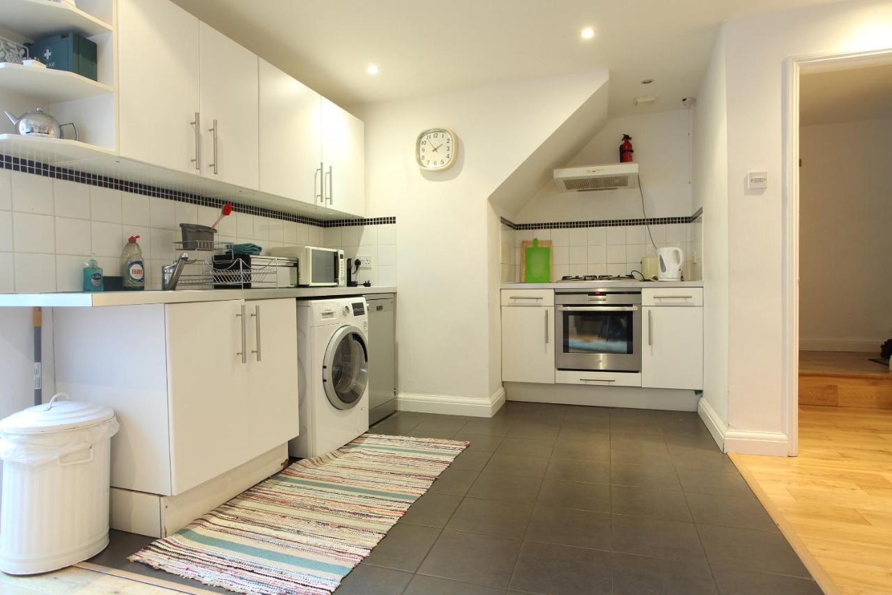 Fabulous East Finchley Apartment ลอนดอน ภายนอก รูปภาพ